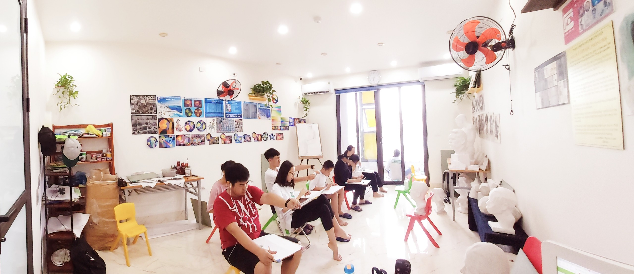 Luyện thi vẽ đại học